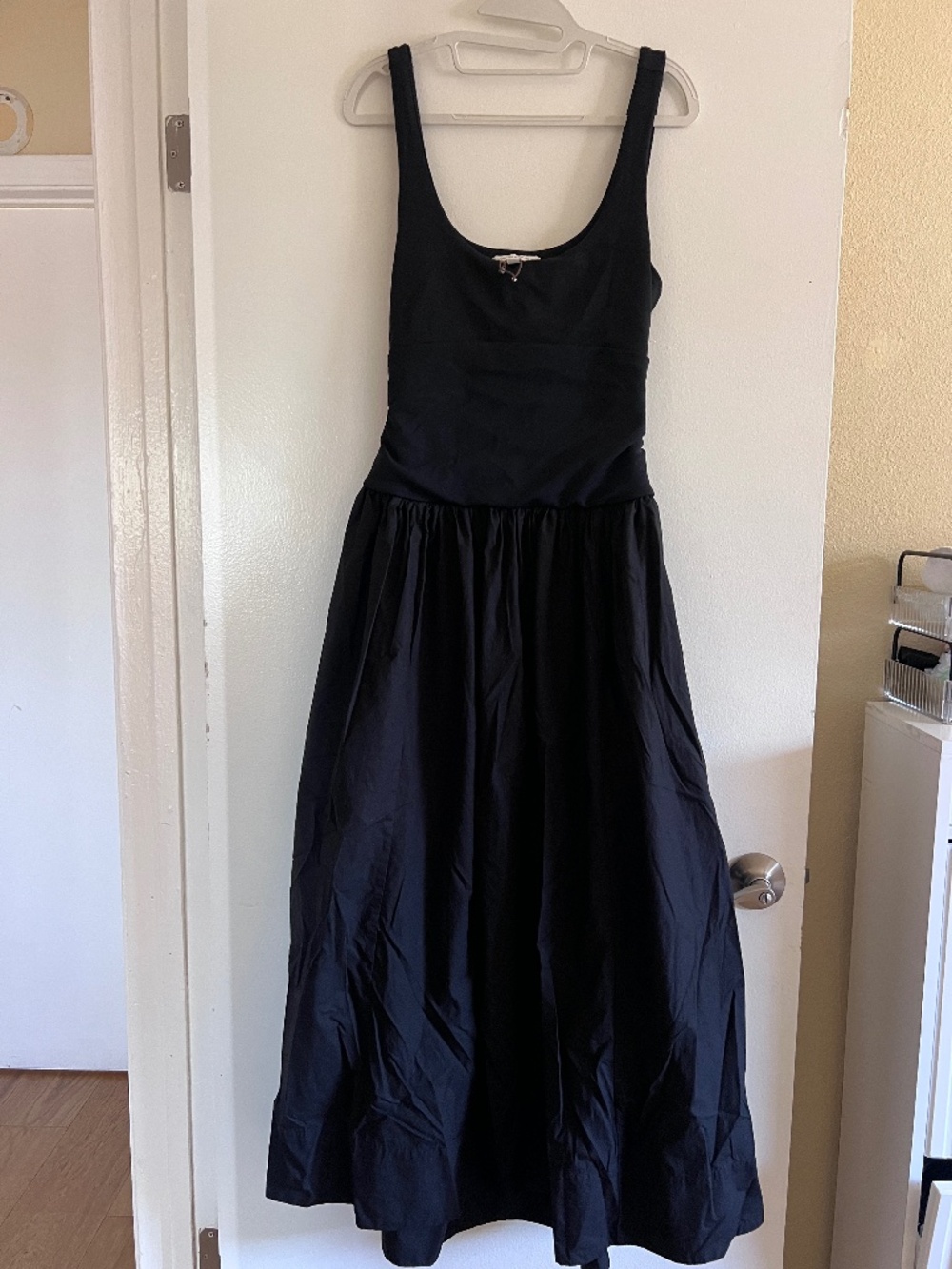 SCULPTED-STRETCH + COTTON POPLIN MAXI DRESS - Picture 8 of 9